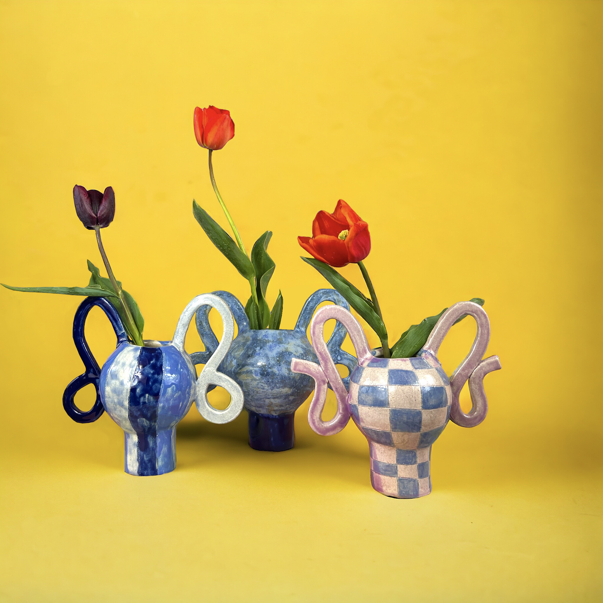 3 vases